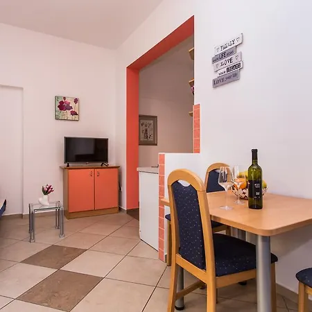Kraljic Apartament Baška